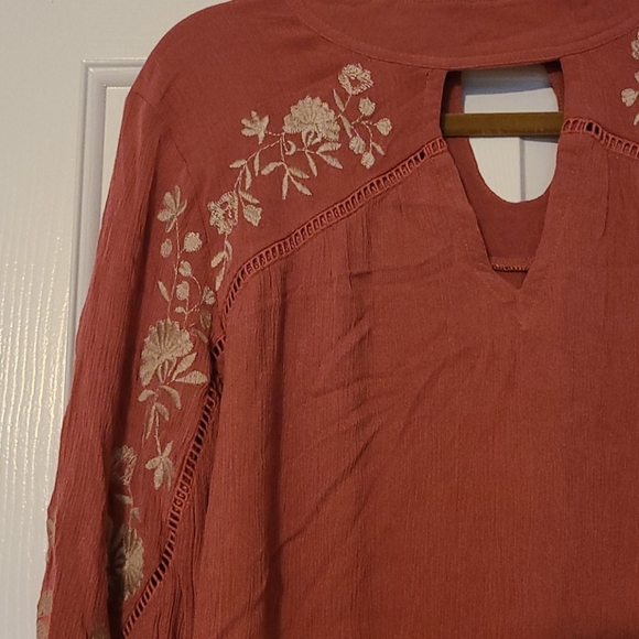 coco + jameson - Picture 2 of 4